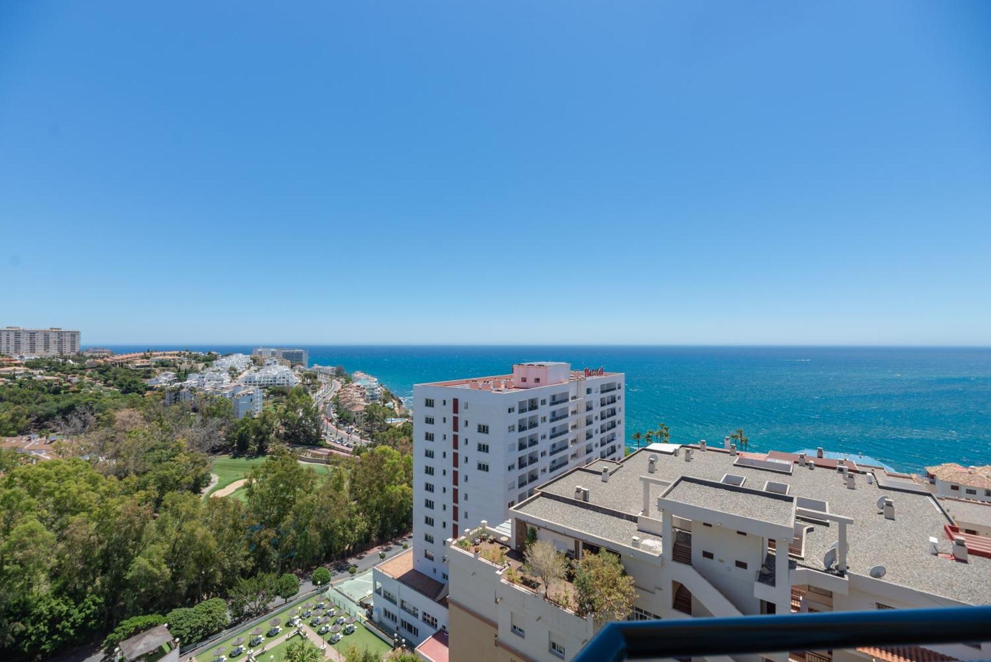 Luxury 4Bdr Penthouse With Sea Views Daire Benalmádena Dış mekan fotoğraf